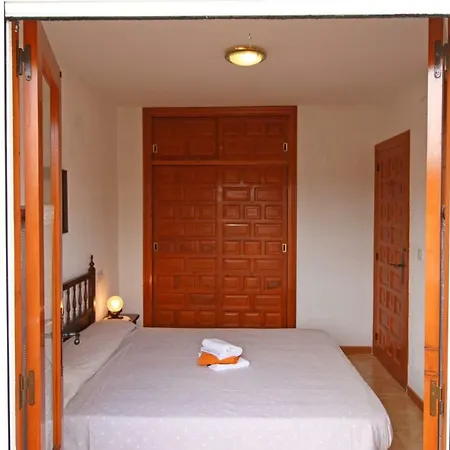 Nyaraló Mimosa *